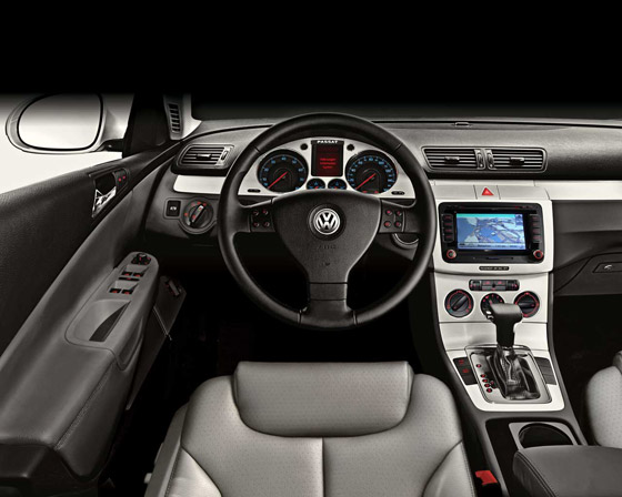 Volkswagen Passat -  